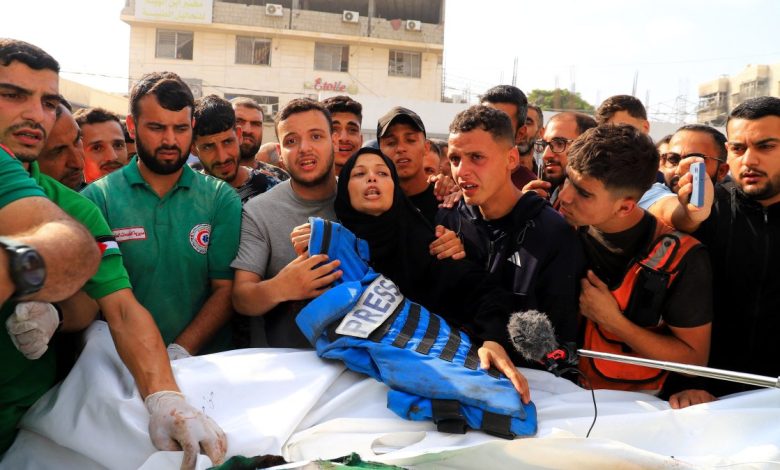 Israeli army kills Gazan photojournalist as media death toll hits 227