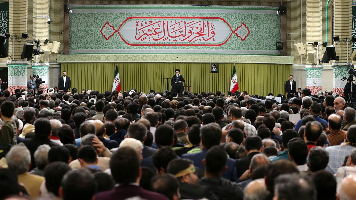 Iran warns US attack on country would trigger 'regional war'