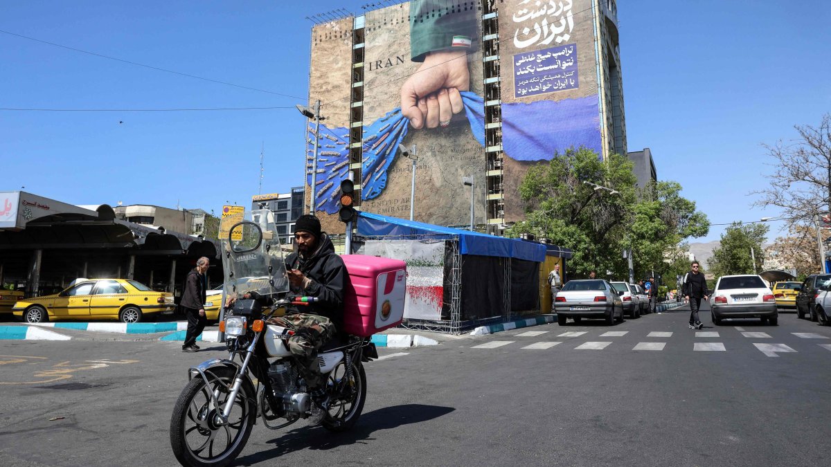 Iran demands US blockade lifted as mediators eye truce extension