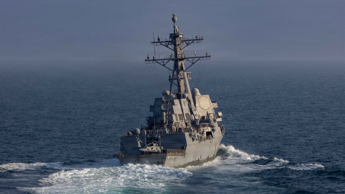 Iran denies any US navy ships passed Hormuz, warns of attack