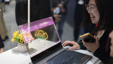 Lenovo-Thinkbook-transparent-display-laptop