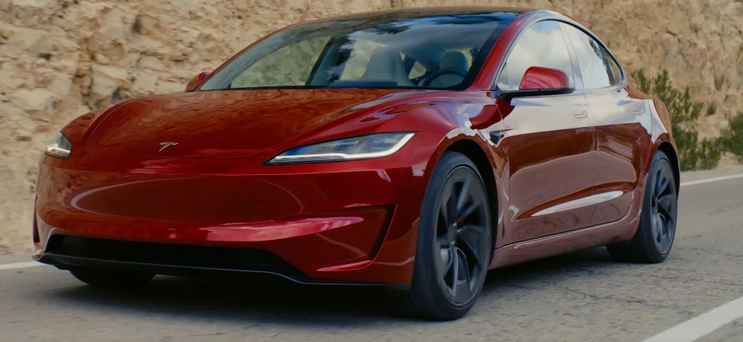 Tesla-plans-to-showcase-latest-EV-models-at-Bujairi-Terrace-in-Riyadh-city-on-April-10-2025 (1)