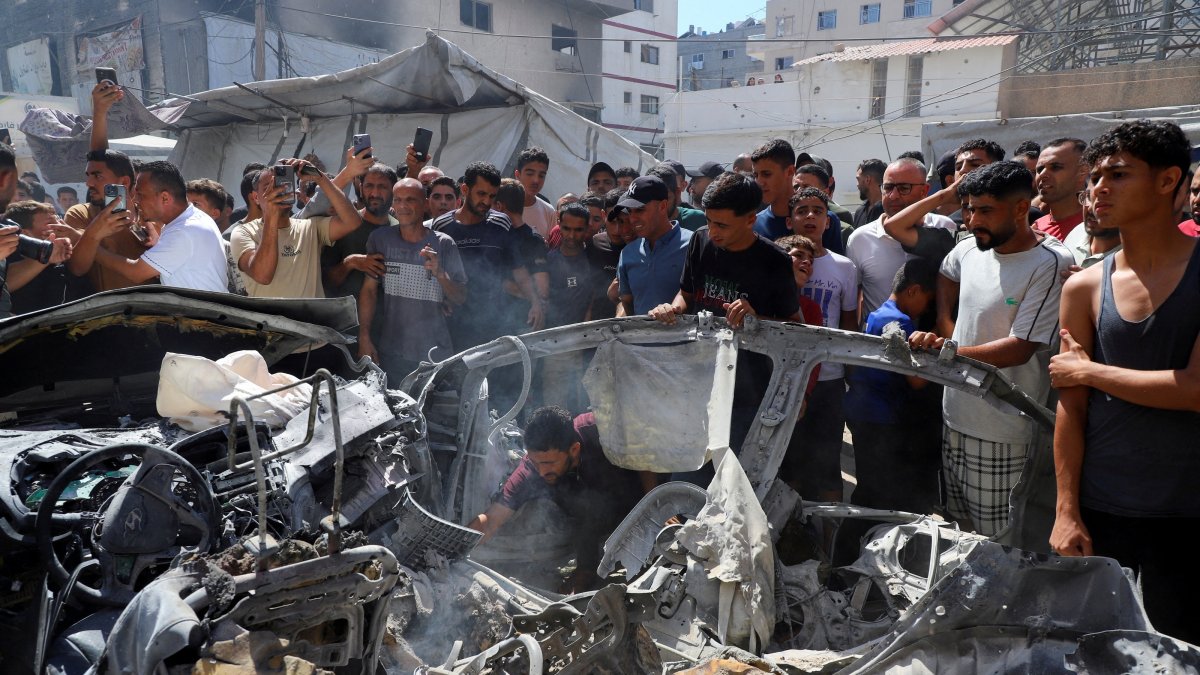12 Gazans killed in fresh Israeli strikes as UN warns of waning aid