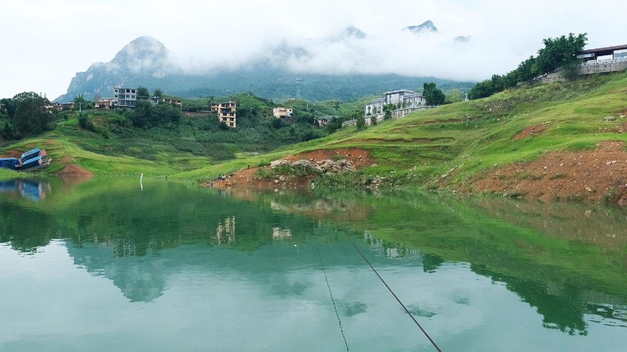 China's cool edge: Geography, greenery and the night economy