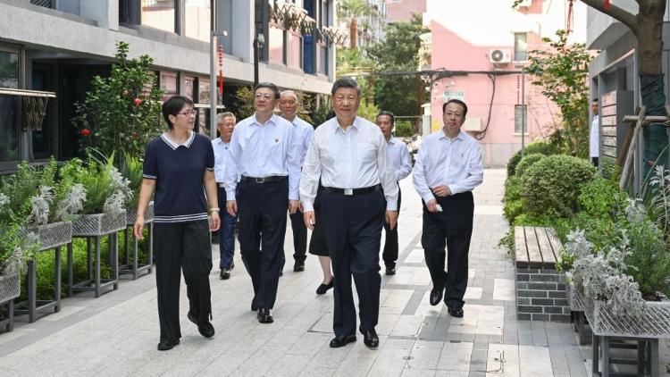 Chinese President Xi Jinping calls for people-centered urban renewal