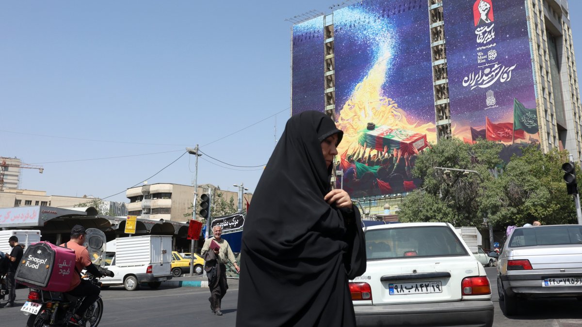 Iran, US establish de-escalation channels to advance interim peace deal