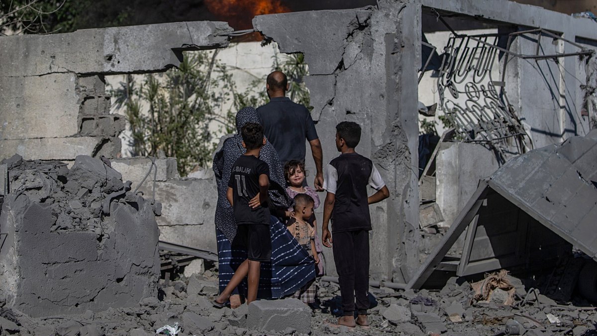 Israel kills Gazan child, pushing post-truce death toll past 1,100