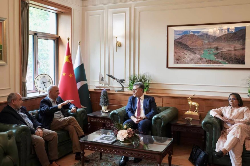Pakistani Delegation Calls on Ambassador Khalil Hashmi in Beijing NSN Asia 2026 B