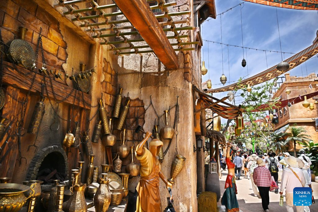 Silk Road Romance Park opens to public in Qingdao, China's Shandong-Xinhua