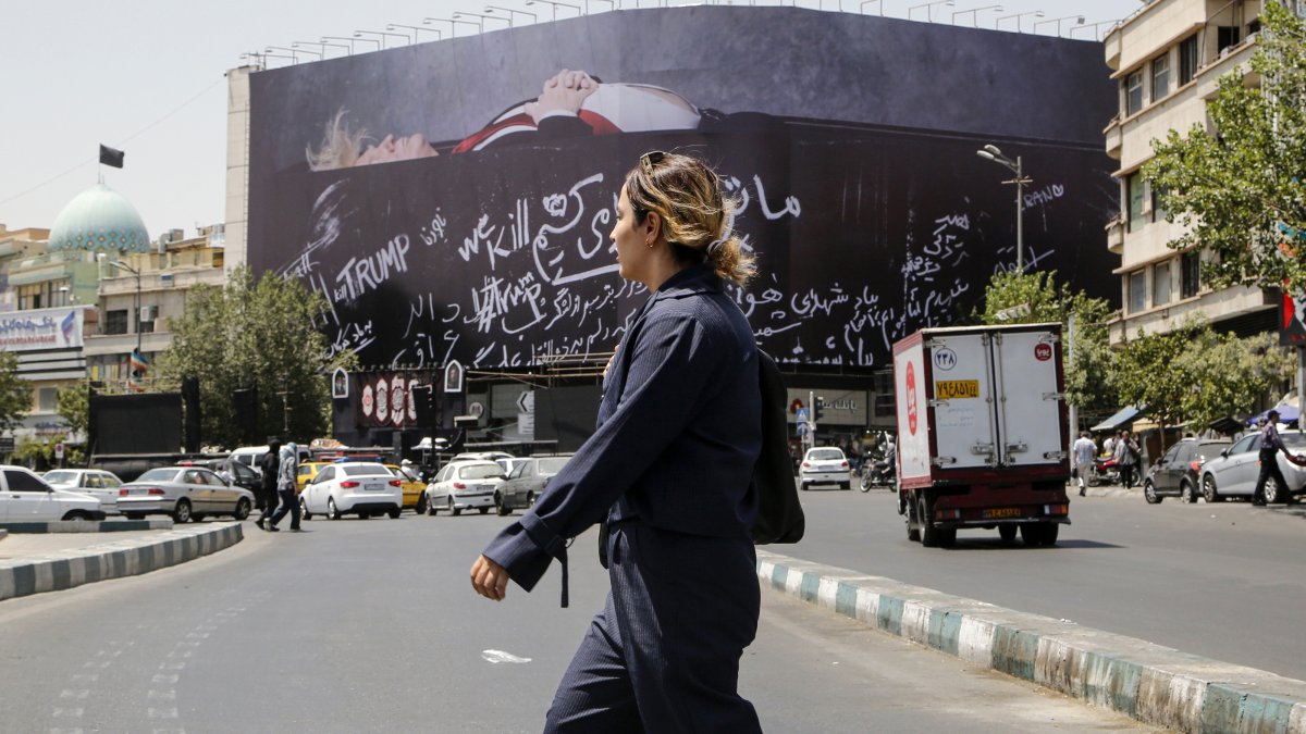 US ramps up strikes after Iran threatens Mideast energy supply