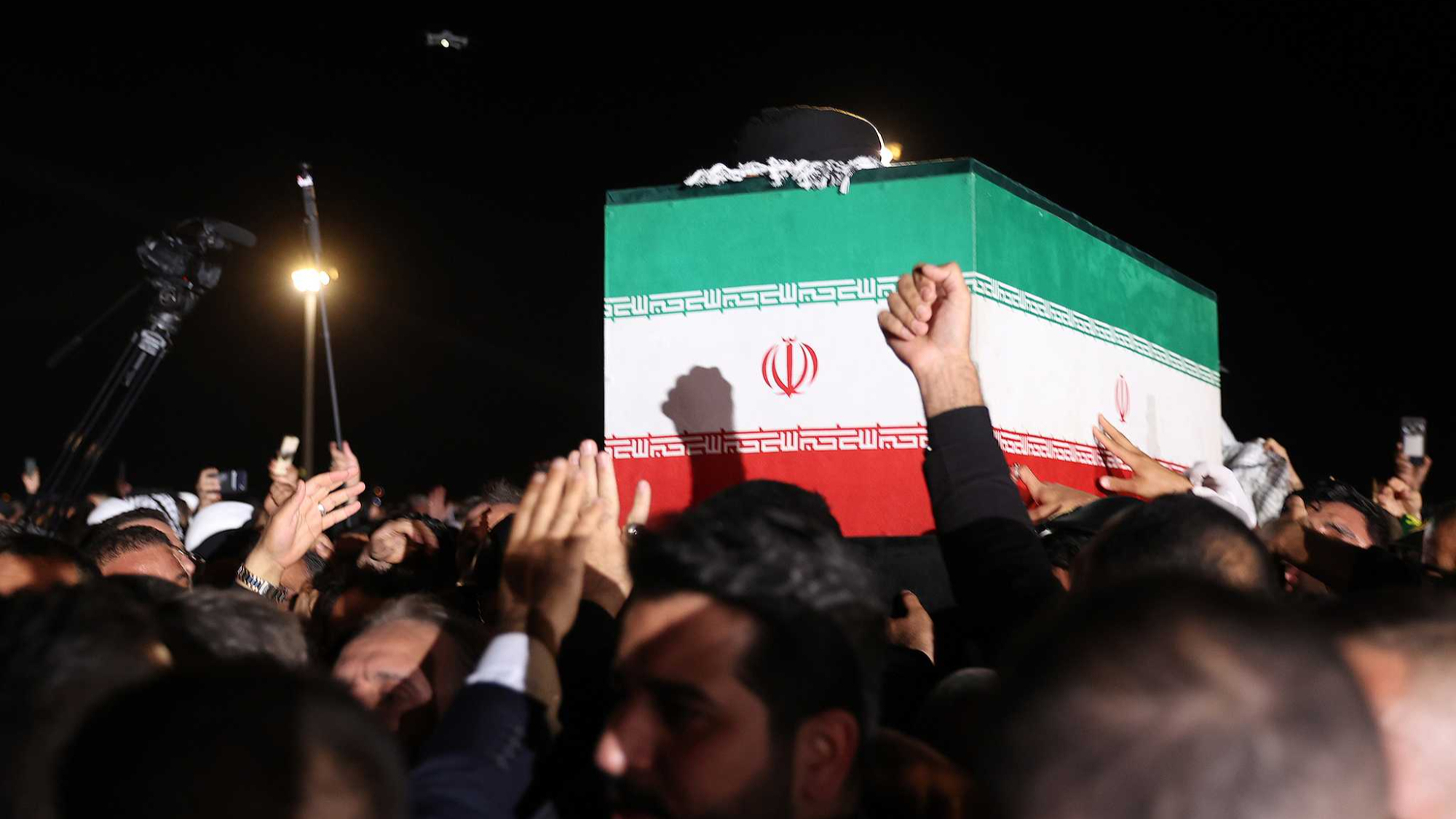 إقامة مراسم تشييع المرشد الأعلى الإيراني الراحل في جنوب العراق
