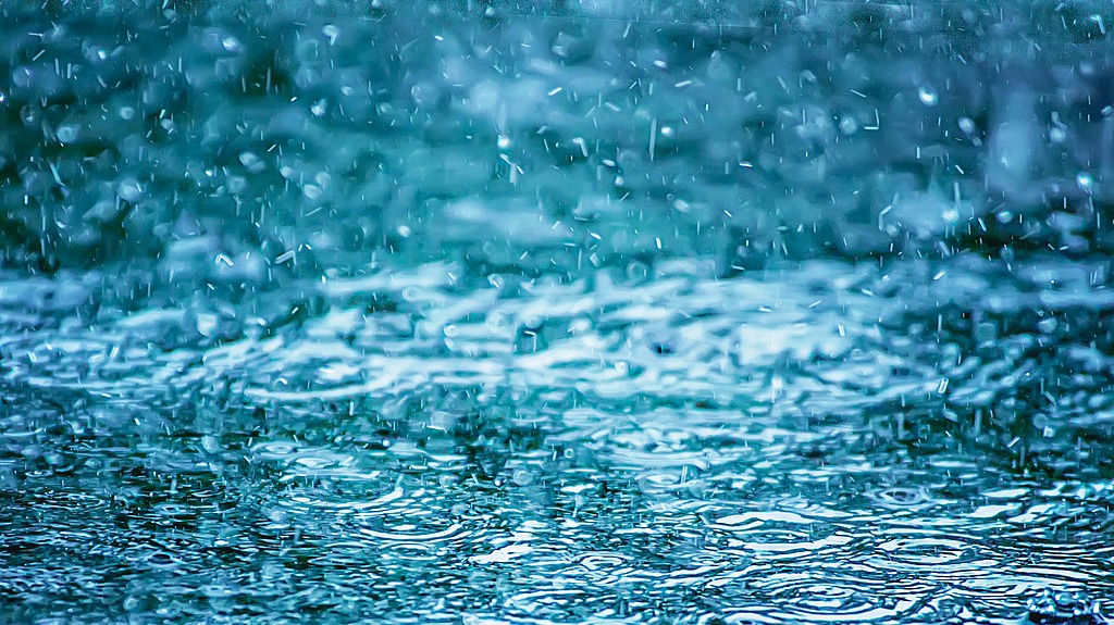 北京升级发布暴雨红色预警与山洪灾害风险红色预警