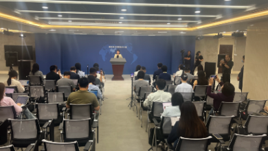 民进党当局鼓噪推动产业“非红化” 国台办回应