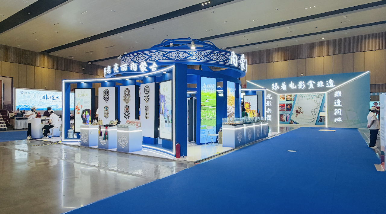 Cultural heritage exhibition in Xinjiang showcases diversity