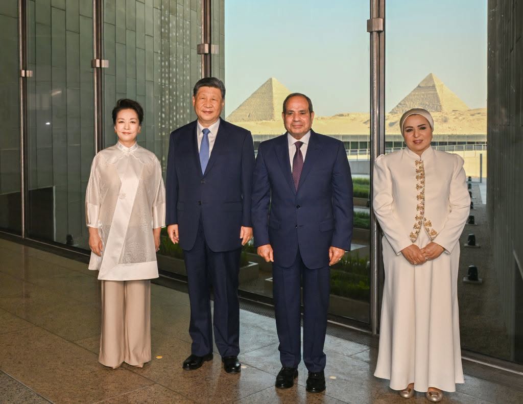 Chinese President #XiJinping and his wife, Peng Liyuan, visiting the Grand Egyptian Museum accompanied by Egyptian President Abdel Fattah El Sisi and his wife NSN Asia 2026